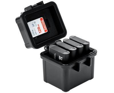 Защитный бокс на 4 аккумулятора фотокамер и карт памяти SD / microSD